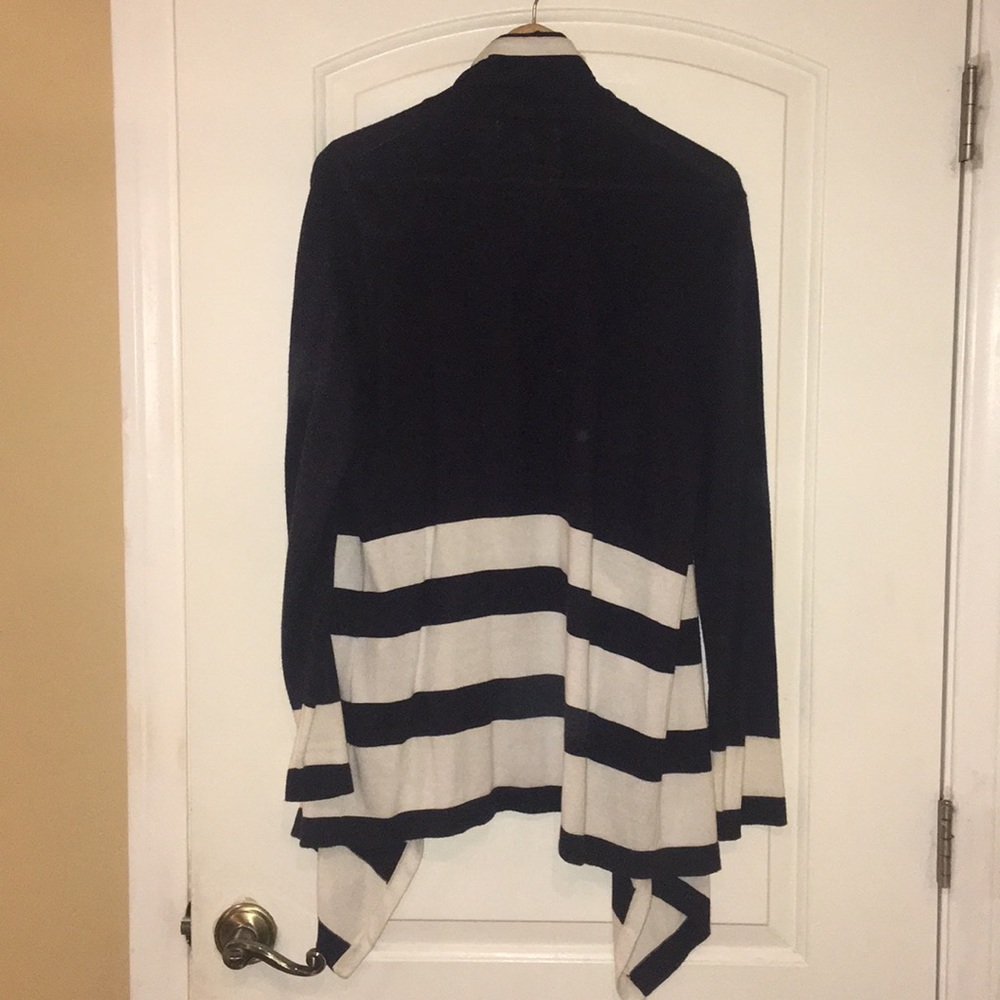 Cardigan - Picture 3 of 3